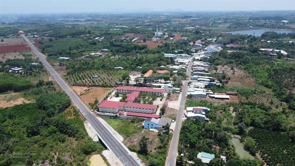 Bán gấp lô đất 155.4m2 khu vực suối rao, huyện châu đức, sẵn thổ cư 80m2, giá 800tr,  0888 000 ***