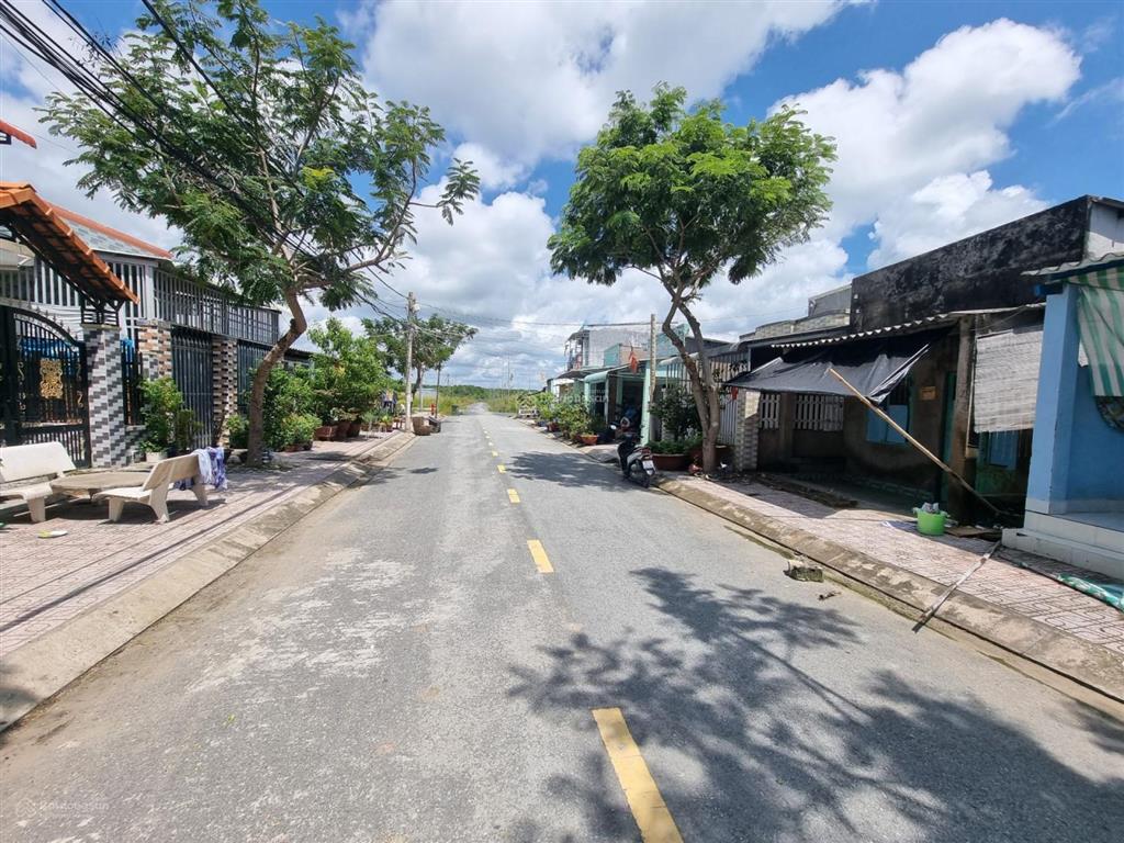 Bán nhà mặt tiền đường số 6 kdc giồng ao, cần thạnh, diện tích 100m2, giá 4,5 tỷ