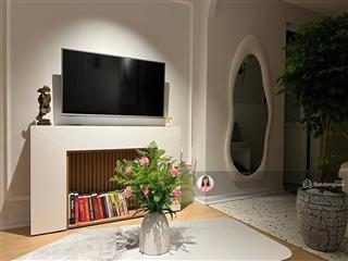 Mình bán ch mipec kiến hưng, hà đông. căn 2n1wc 51m2 có sổ hồng lâu dài, nhà sửa rất đẹp để ở