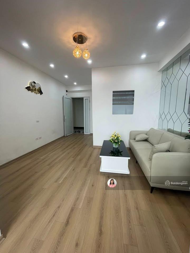 Cần bán gấp ch tòa ct4 kđt xa la, hà đông. căn 1n1wc có sổ, nhà nguyên bản khách về tự ý sửa chữa