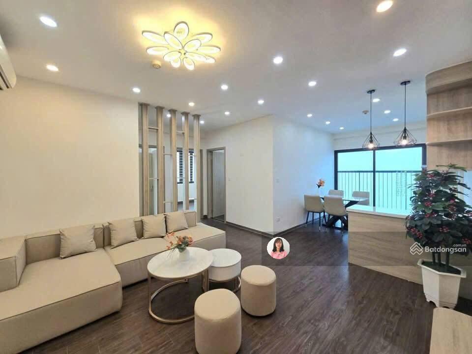 Bán căn 3 ngủ góc đẹp tòa 89 phùng hưng, sổ hồng lâu dài, nhà cực thoáng, full đồ sẵn ở