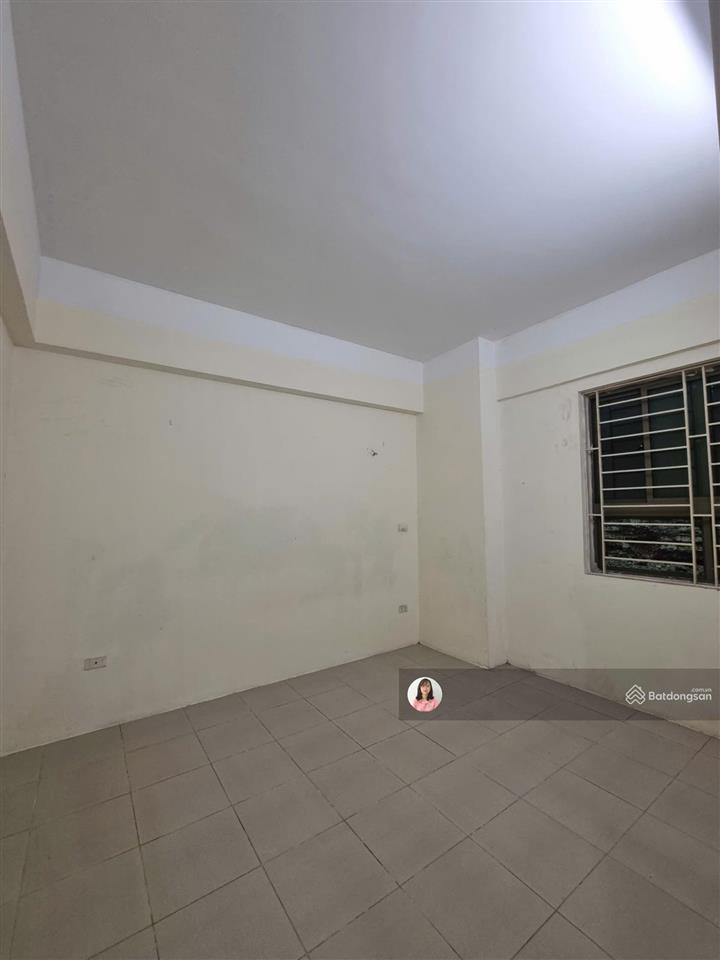 Cần bán căn hộ nguyên bản tại kđt xa la, hà đông, 2n2wc có sổ căn góc đẹp giá 3.** tỷ còn bớt