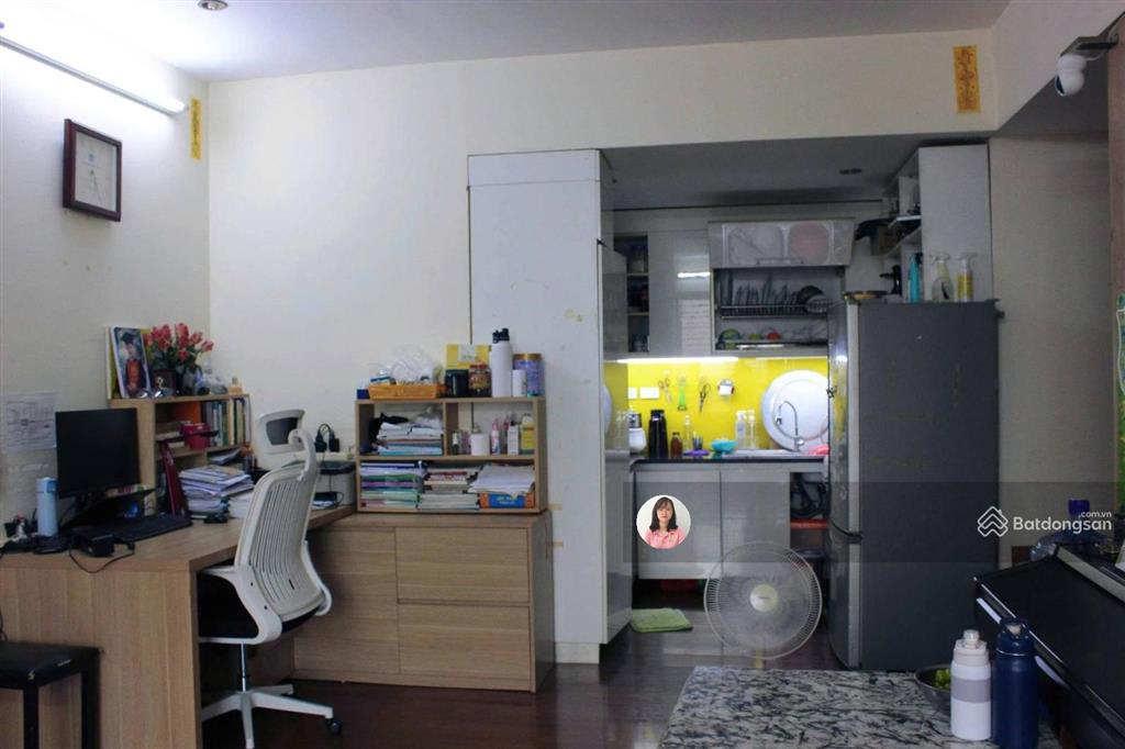 Chuyển nhà gấp nên gđ cần bán căn hộ hemisco, xa la, 3n2wc có sổ tầng đẹp, giá chưa tới 5 tỷ