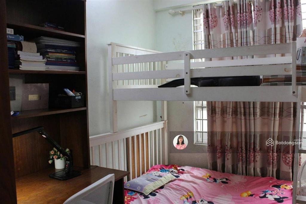 Chuyển nhà gấp nên gđ cần bán căn hộ hemisco, xa la, 3n2wc có sổ tầng đẹp, giá chưa tới 5 tỷ