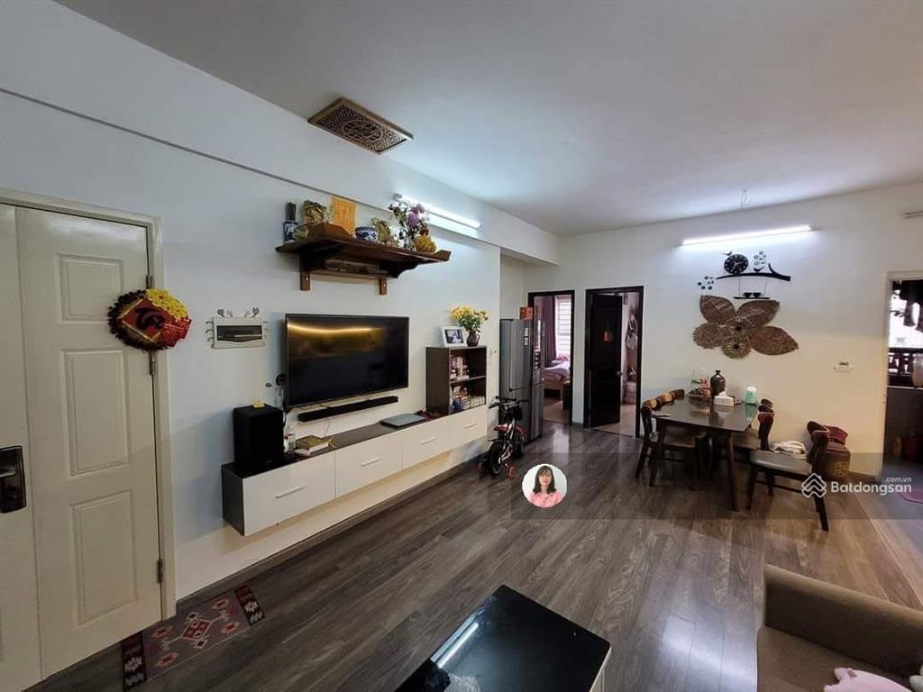 Bán căn 70m2 có sổ tại tòa nam xa la, hà đông, căn 2n2wc nhà đẹp giá chưa đến 4 tỷ, còn bớt
