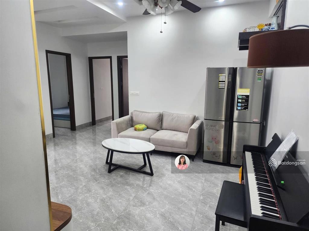 Mình bán căn góc 3 ngủ tòa nam xa la, hà đông, căn góc 84m2 nhà đẹp sẵn ở, full nội thất,có sổ