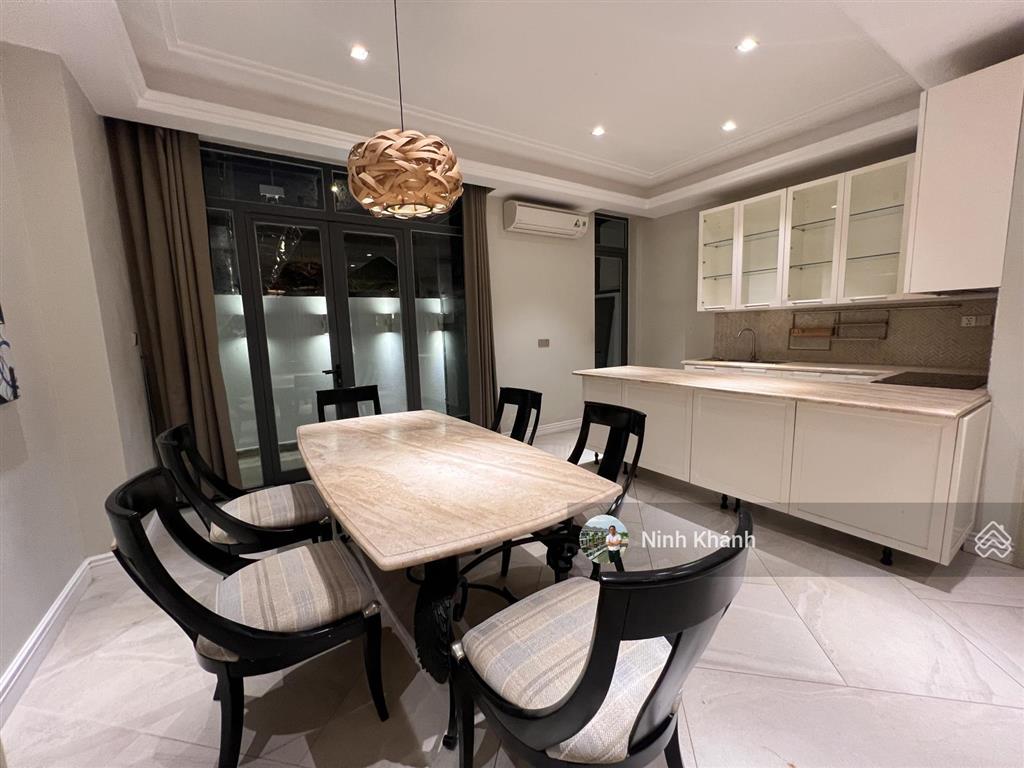 Cho thuê nhà đẹp lavila nguyên căn full nội thất 25 triệu, xem nhà gọi 0909 499 ***