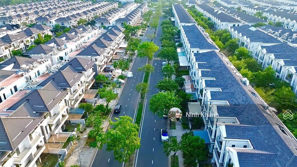 Chính chủ cần bán nhanh căn lavila full nội thất giá bán thiện chí 13.3 tỷ