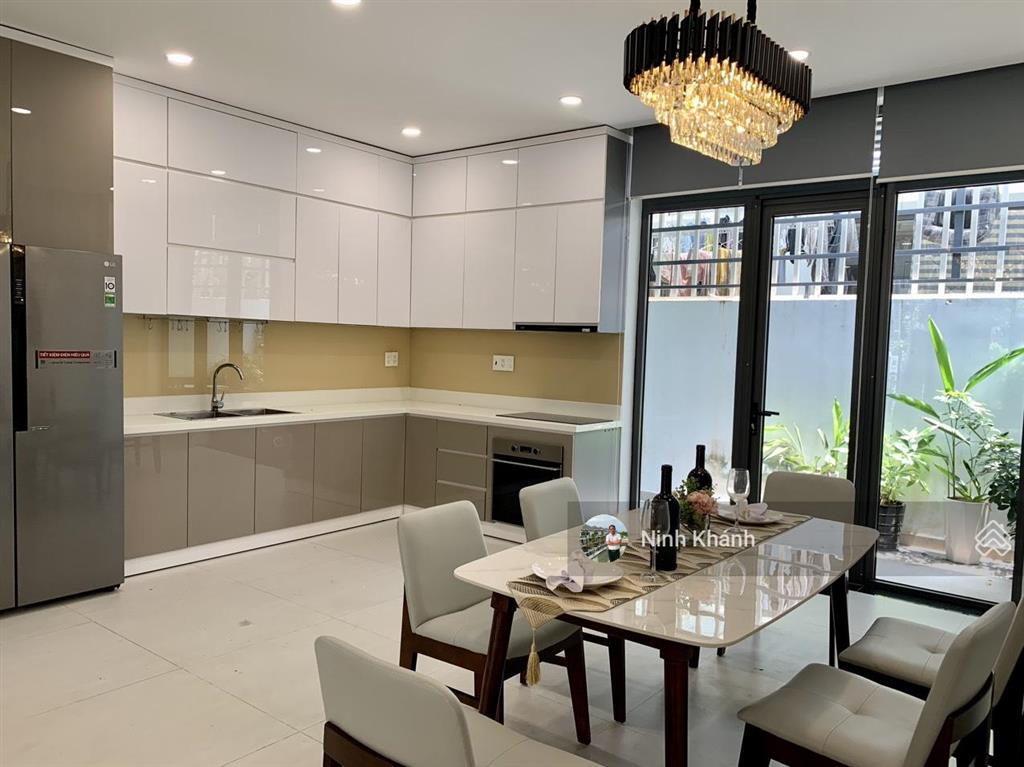 Cho thuê nhà lavila nguyên căn full nội thất giá thuê chỉ 22 triệu đồng/tháng (bao rẻ)