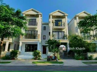 Kẹt tiền cần bán gấp căn biệt thự nine south 16,5 tỷ