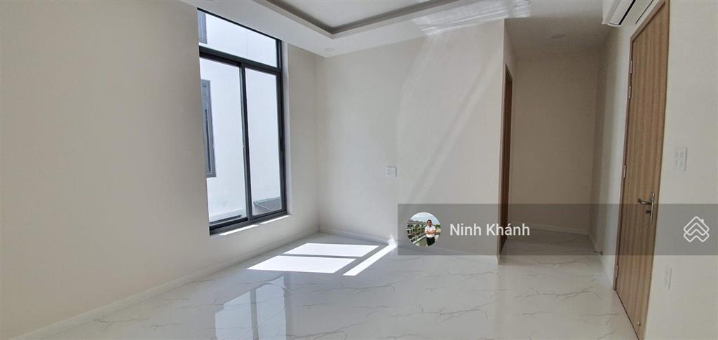 Chính chủ cần bán căn lavila nội thất cơ bản giá rẻ hơn thị trường 2 tỷ gọi ngay 0909 499 ***