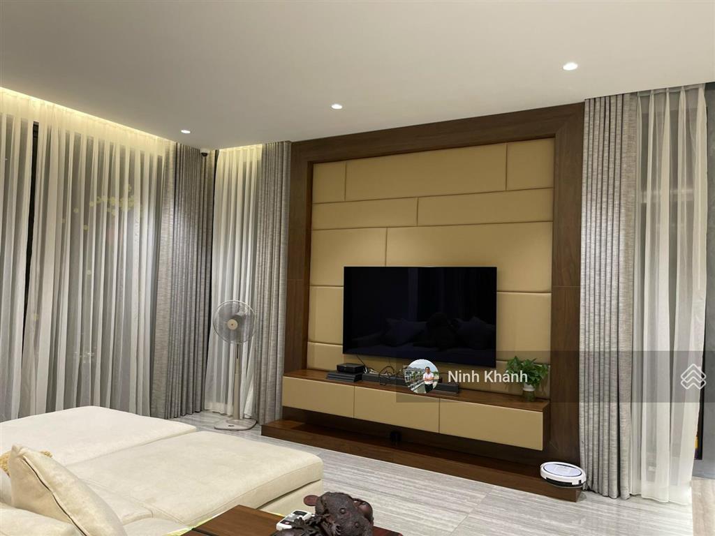 Cho thuê biệt thự nine south full nội thất 25 triệu gọi ngay 0909 499 ***