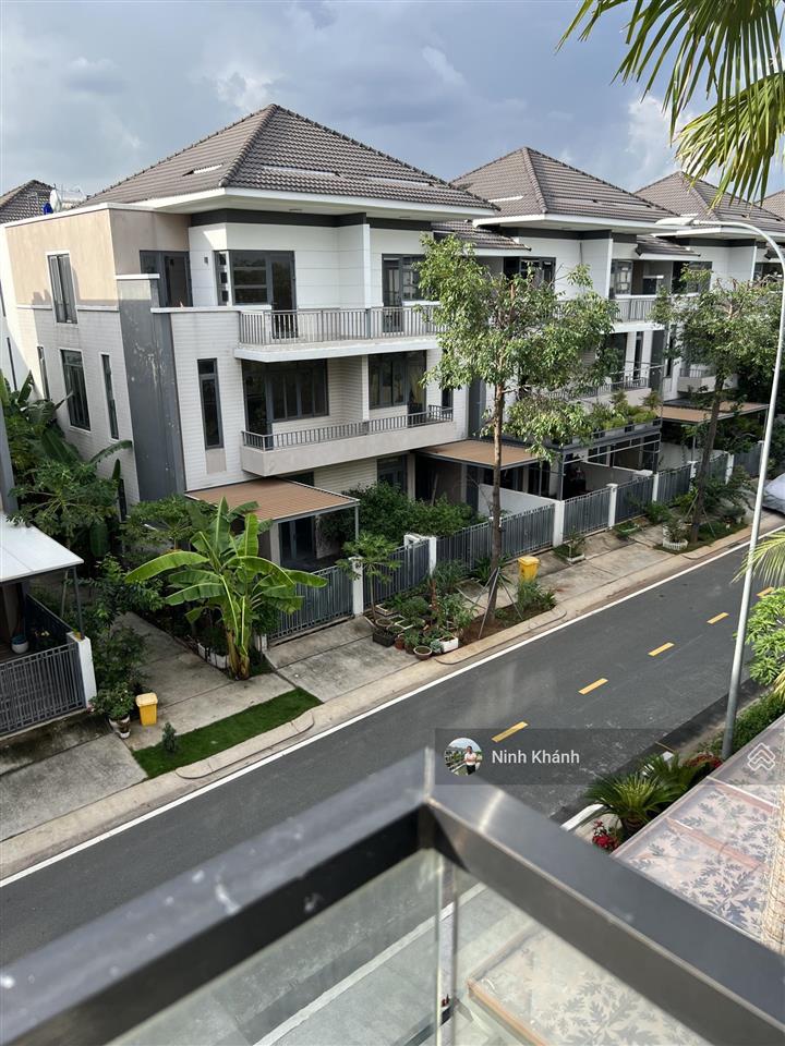 Săn hàng ngộp biệt thự lavila hiếm có 1 căn chỉ 11,5 tỷ
