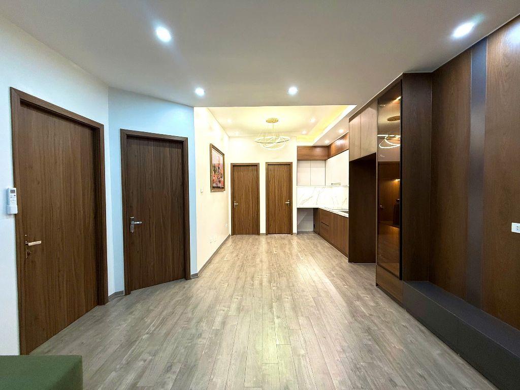 Chủ nhà cần bán căn hộ VPKH và ĐT ngõ 1 Đông Quan , Cầu Giấy. Dt 84m2. Giá 7 tỷ