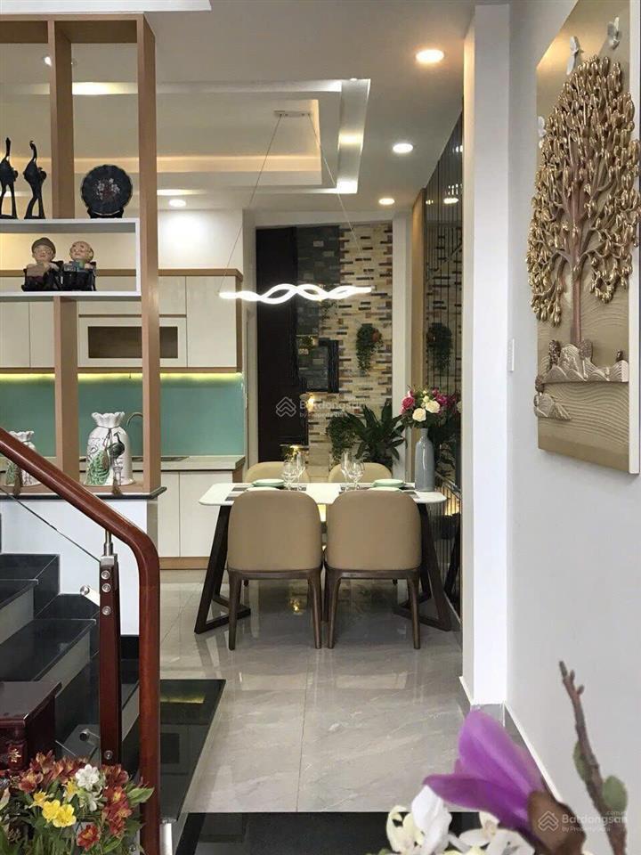 Mặt tiền 4 lầu khu phố sang trọng nguyễn thị xinh 5x19 duy nhất khu này