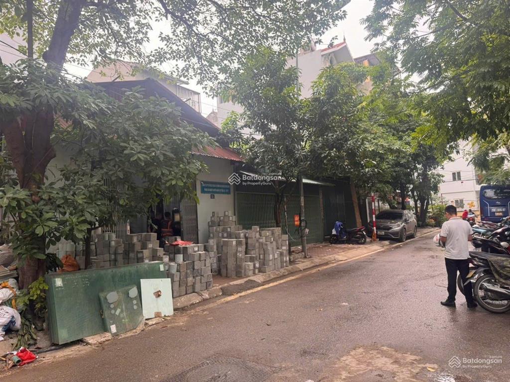 Cần bán gấp đất phân lô đỗ nhuận, gần công viên hòa bình.  0889 963 ***