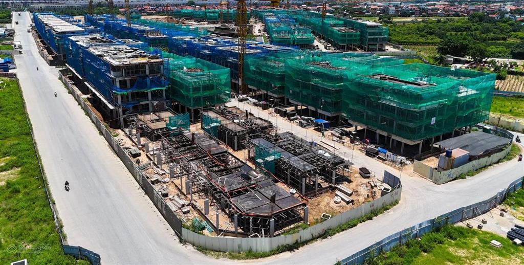 Chính chủ bán cắt lỗ thu tiền về biệt thự tứ lập khu khép kín the fullton.  0889 963 ***