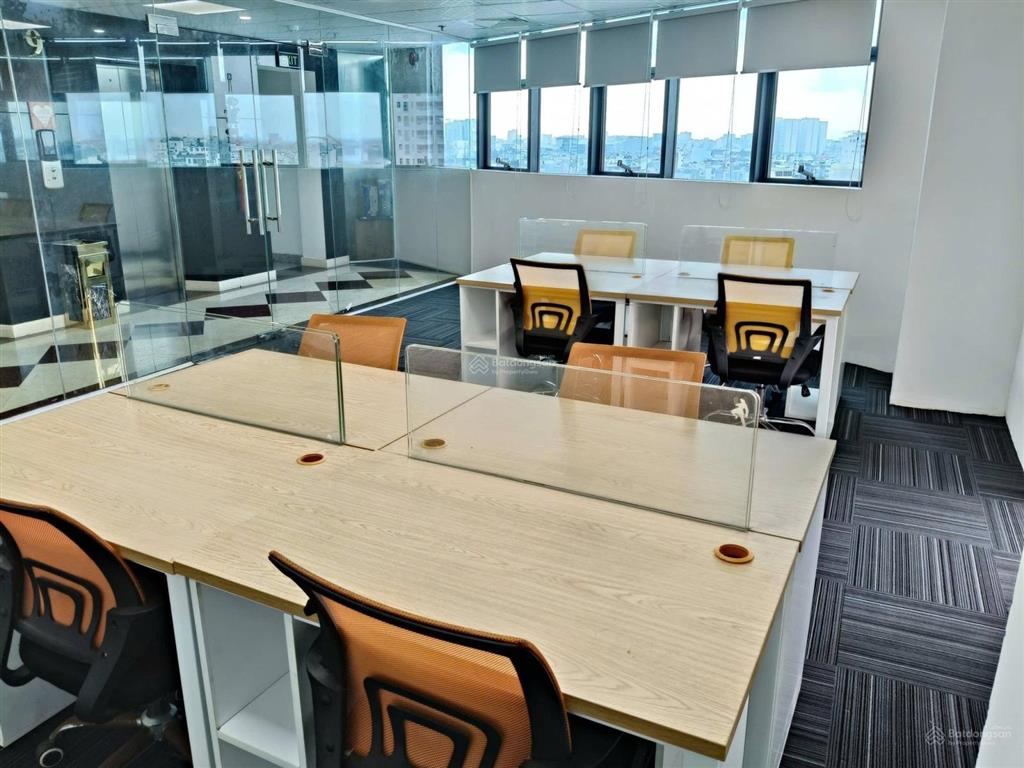 Chính chủ cho thuê văn phòng tòa nhà k&m tower 33 ung văn khiêm, bình thạnh  dt 207m2 chỉ 85 triệu