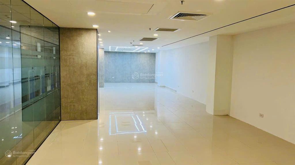Mới  cho thuê văn phòng đẹp trên trục nguyễn xí 2 chiều  dt 87m2 giá thuê ưu đãi tốt