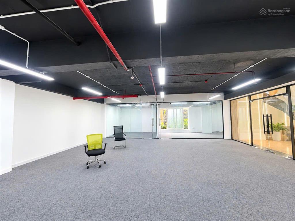 Chi office cho thuê văn phòng tại nguyễn văn trỗi, 148 triệu, 300m2