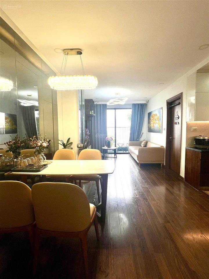 Chính chủ cần cho thuê roman plaza 2 ngủ full đồ mới giá 13tr/tháng vào luôn.  sdt 0888.066,098