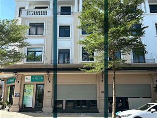 Cần bán căn Shophouse mặt tiền đường lớn Vincom Quảng Trị