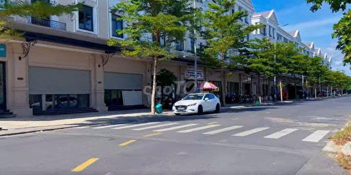 4,6 TỶ SỞ HỮU SHOPHOUSE VINCOM QUẢNG TRỊ