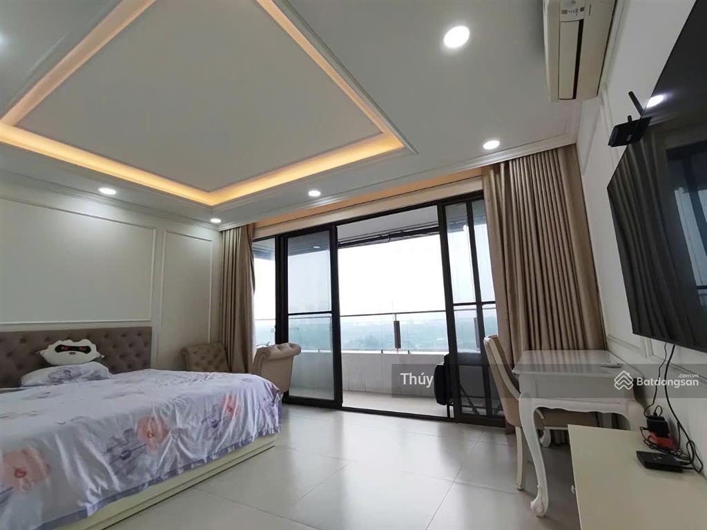 Bán giá tốt căn hộ the panorama pmh lầu cao view mát , vị trí đẹp , view sông giá bán chỉ 18,8 tỷ