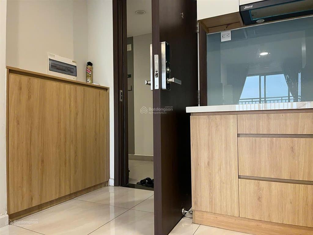 Cần bán căn 2pn1wc full nội thất đẹp, đã có sổ hồng, view đông, tầng trung.  0902 471 ***