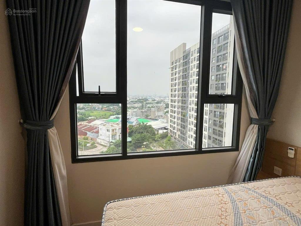 Cần bán căn 2pn1wc full nội thất đẹp, đã có sổ hồng, view đông, tầng trung.  0902 471 ***