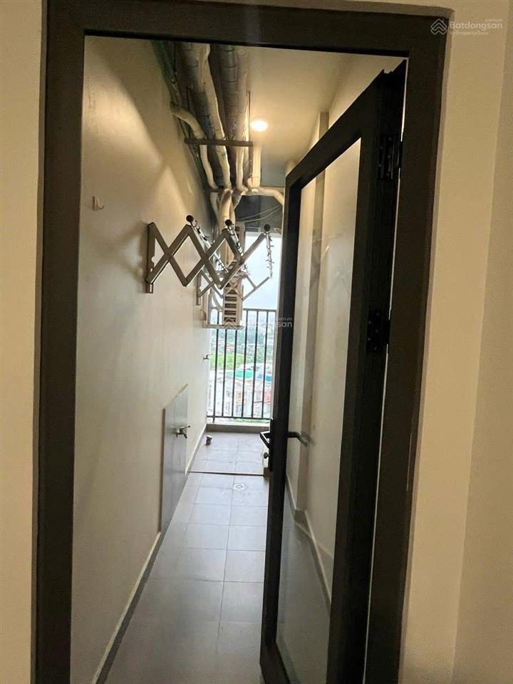 Cần bán căn 2pn1wc full nội thất đẹp, đã có sổ hồng, view đông, tầng trung.  0902 471 ***