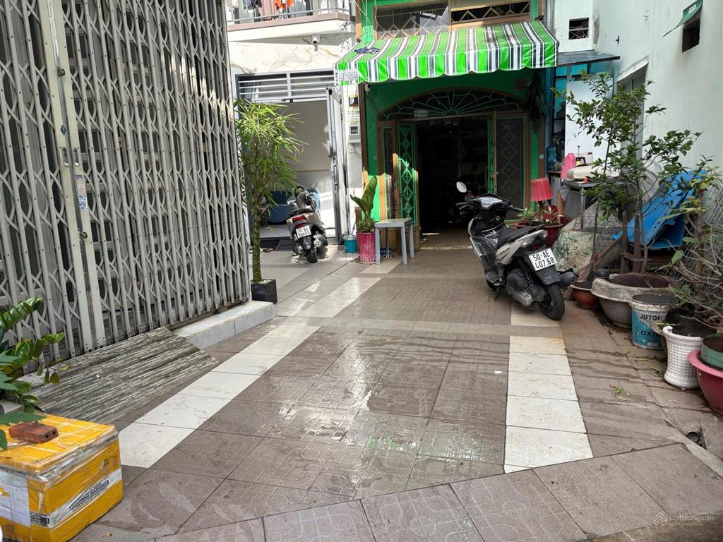 Cần bán gấp nhà mới xây chấp nhận bán lỗ do thay đổi nơi ở.