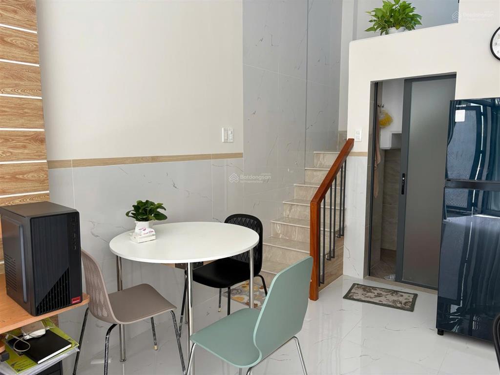 Cần bán gấp nhà mới xây chấp nhận bán lỗ do thay đổi nơi ở.