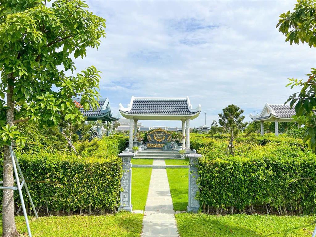Bán mộ đơn sala garden giá 108 triệu hướng đông nam, gần đường chính & công viên