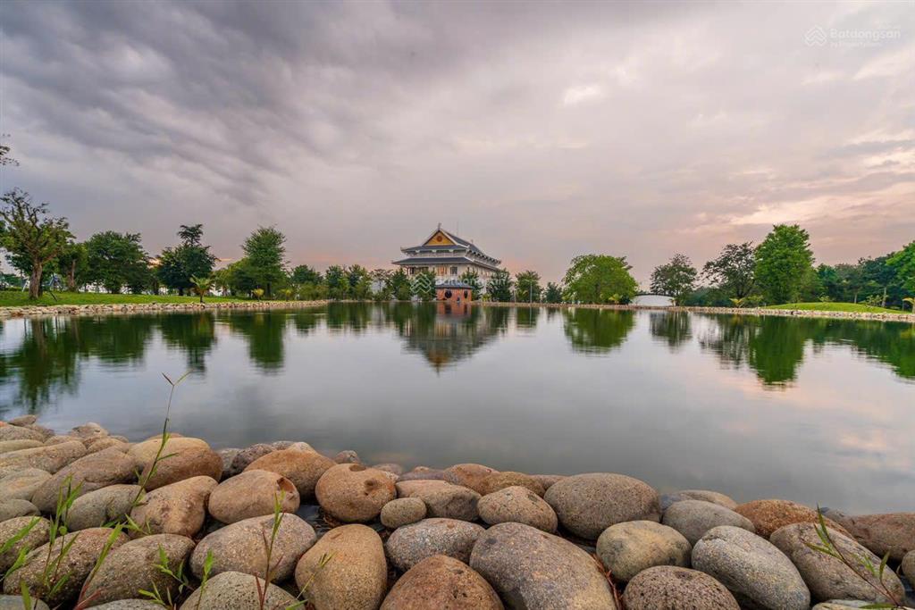 Bán mộ đơn sala garden giá 108 triệu hướng đông nam, gần đường chính & công viên