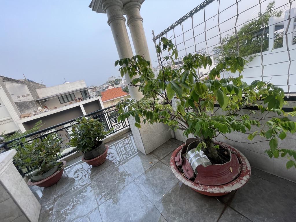 Siêu rẻ  biệt thự đường hoa bằng  tân sơn nhì ( 6.7m x 18m) tặng full nội thất cao cấp