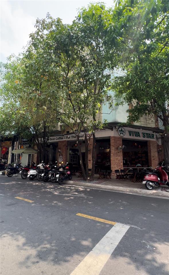 Căn góc gần luỹ bán bích và trương vĩnh ký  khu xây dựng 7 tầng cho thuê ở sáng đẹp