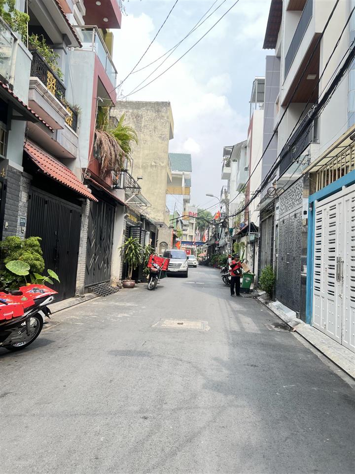 Nhà hiếm (5m x 15m ) đường vườn lài  tân phú hẻm 8m rộng sạch đẹp dân trí cao
