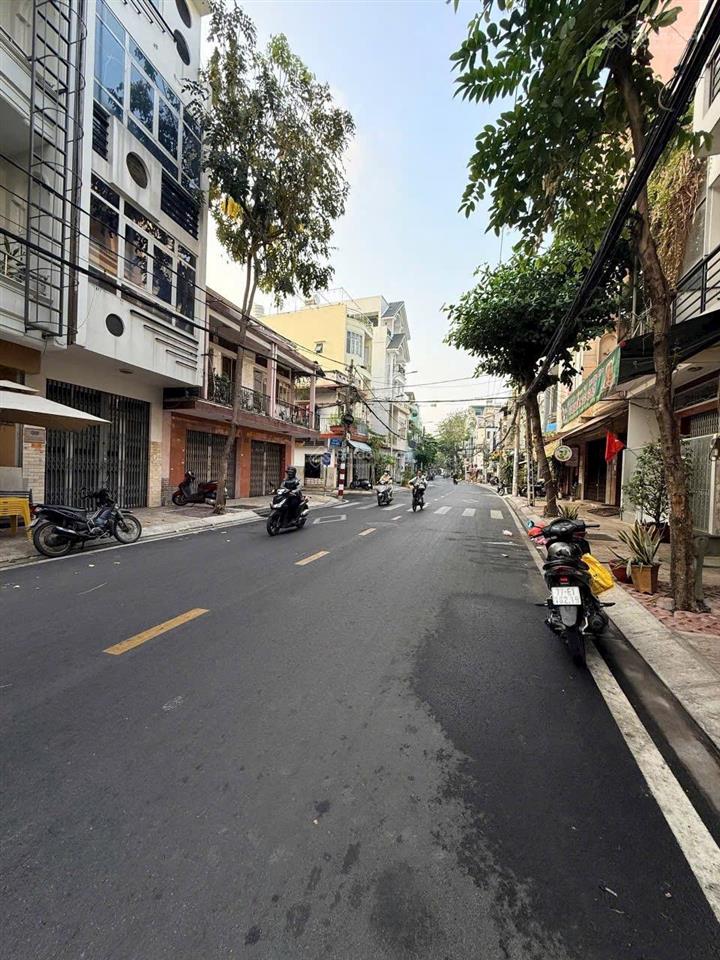 Giá tốt (4m x 16m) mặt tiền đường 12 mét  gần tô hiệu  hoà bình