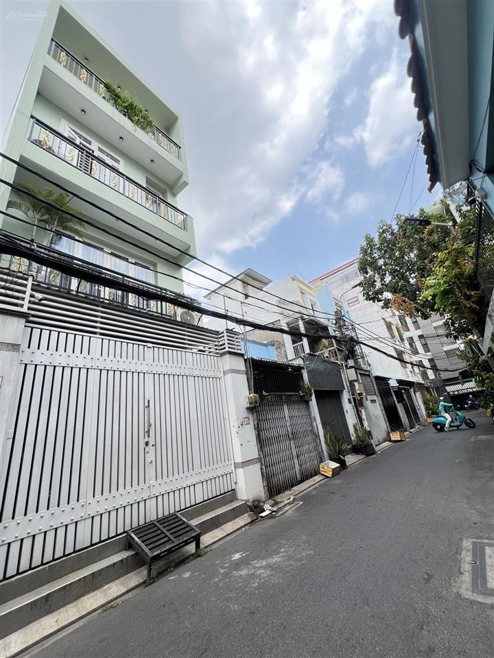 Hẻm ô tô thông ( 3.3m x 17m)  khu dân trí cao đường thạch lam gần luỹ bán bích tân phú