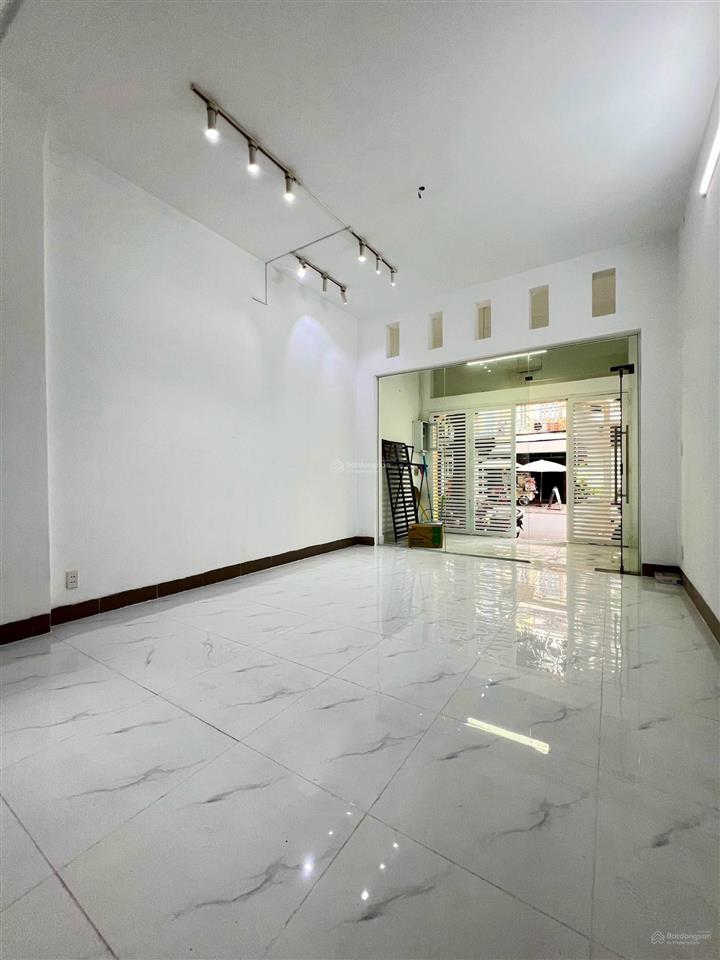 Cho thuê nhà nguyên căn 5pn (4m x 19m) đường thống nhất, tân sơn nhì vào ở ngay