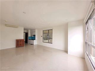 Cho thuê 9.5 triệu/th ở ngay nội thất cơ bản ở hoặc làm văn phòng garden gate  novaland 0932 622 ***