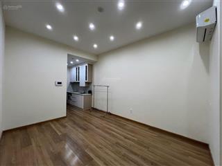 Cho thuê 9 triệu/th orchard garden  novaland 1 phòng ngủ 1wc nội thất cơ bản 35m2 gần sân bay 35m2