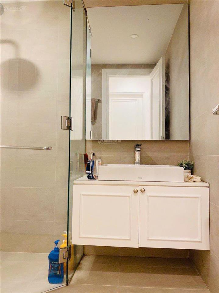 Cần bán căn hộ duy nhất có sổ hồng 6.9tỷ 2 phòng ngủ 2wc nội thất đầy đủ orchard garden  novaland