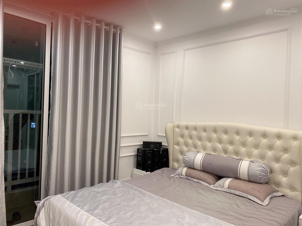 Cần bán căn hộ duy nhất có sổ hồng 6.9tỷ 2 phòng ngủ 2wc nội thất đầy đủ orchard garden  novaland