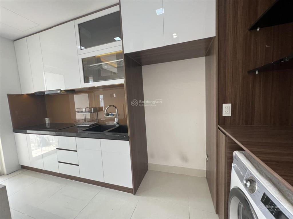 Căn góc cho thuê nội thất gần đủ toà orchard parkview  novaland 3 phòng 2wc 19 triệu/tháng 100m2