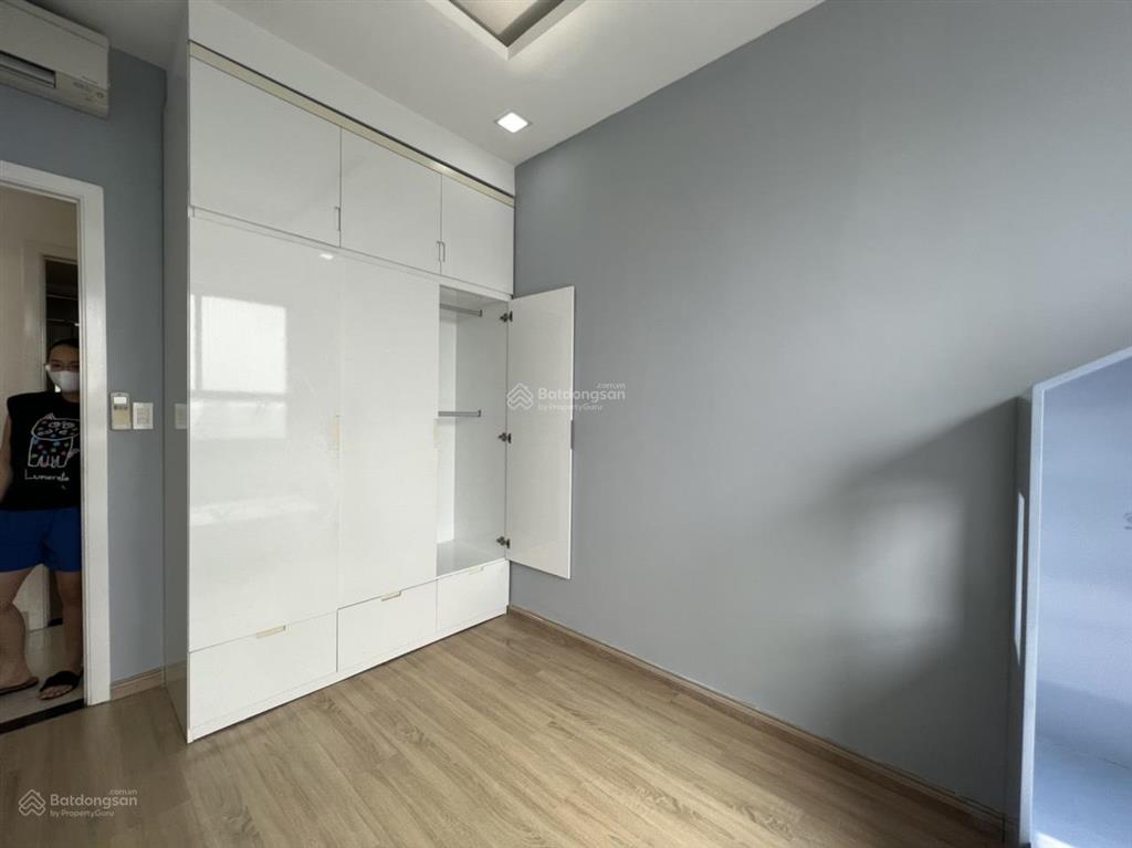 Căn góc cho thuê nội thất gần đủ toà orchard parkview  novaland 3 phòng 2wc 19 triệu/tháng 100m2