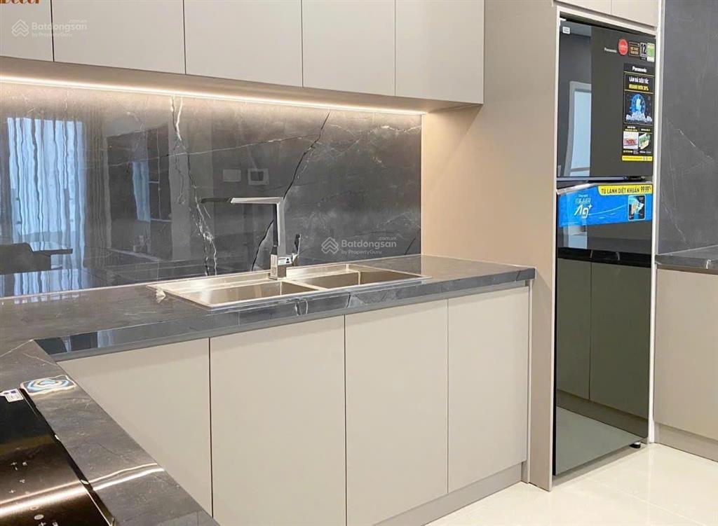 Bán căn hộ 5.9tỷ nội thất đầy đủ golden mansion  novaland 2phòng ngủ 2wc 69m2 sát sân bay tầng cao