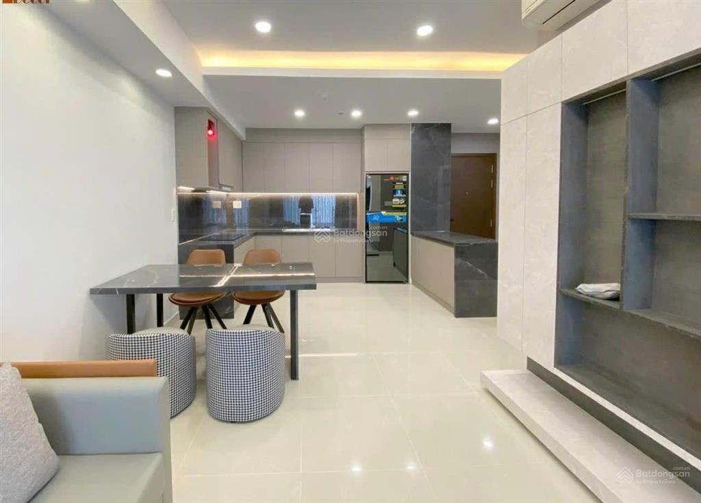 Bán căn hộ 5.9tỷ nội thất đầy đủ golden mansion  novaland 2phòng ngủ 2wc 69m2 sát sân bay tầng cao