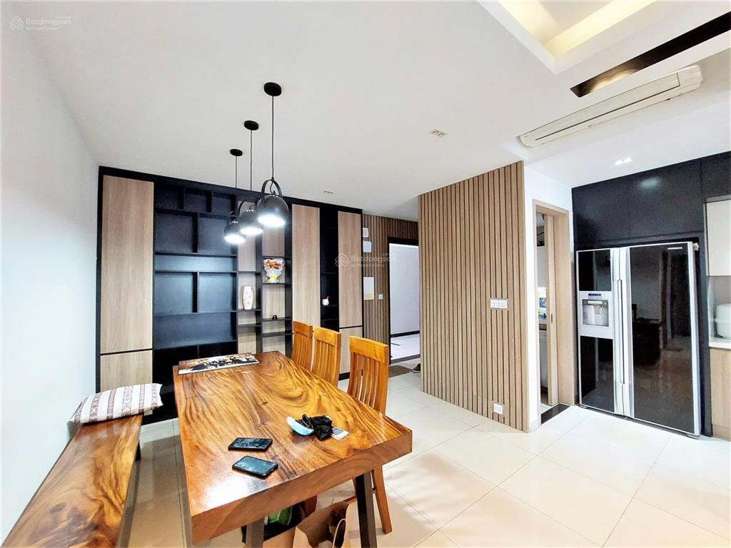 Cho thuê 3 phòng ngủ 2wc đầy đủ nội thất 20 triệu/th 110m2 botanica premier  novaland view sân bay